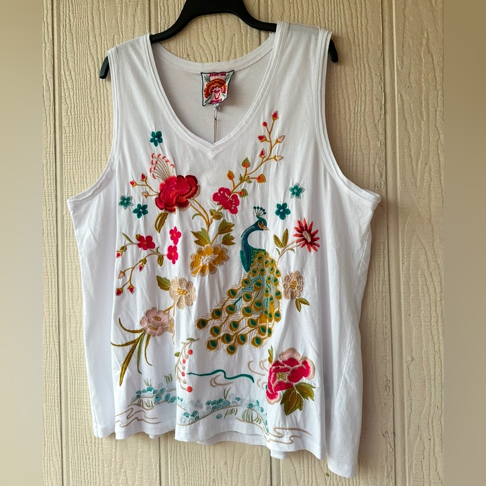 JOHNNY WAS Celina Raw Edge V-Neck Tank Top - Picture 14 of 14